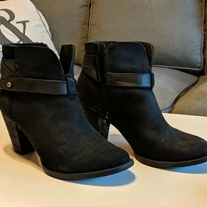 Crown vintage booties, size 8
